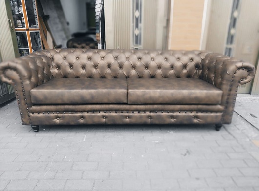 sofa cafe